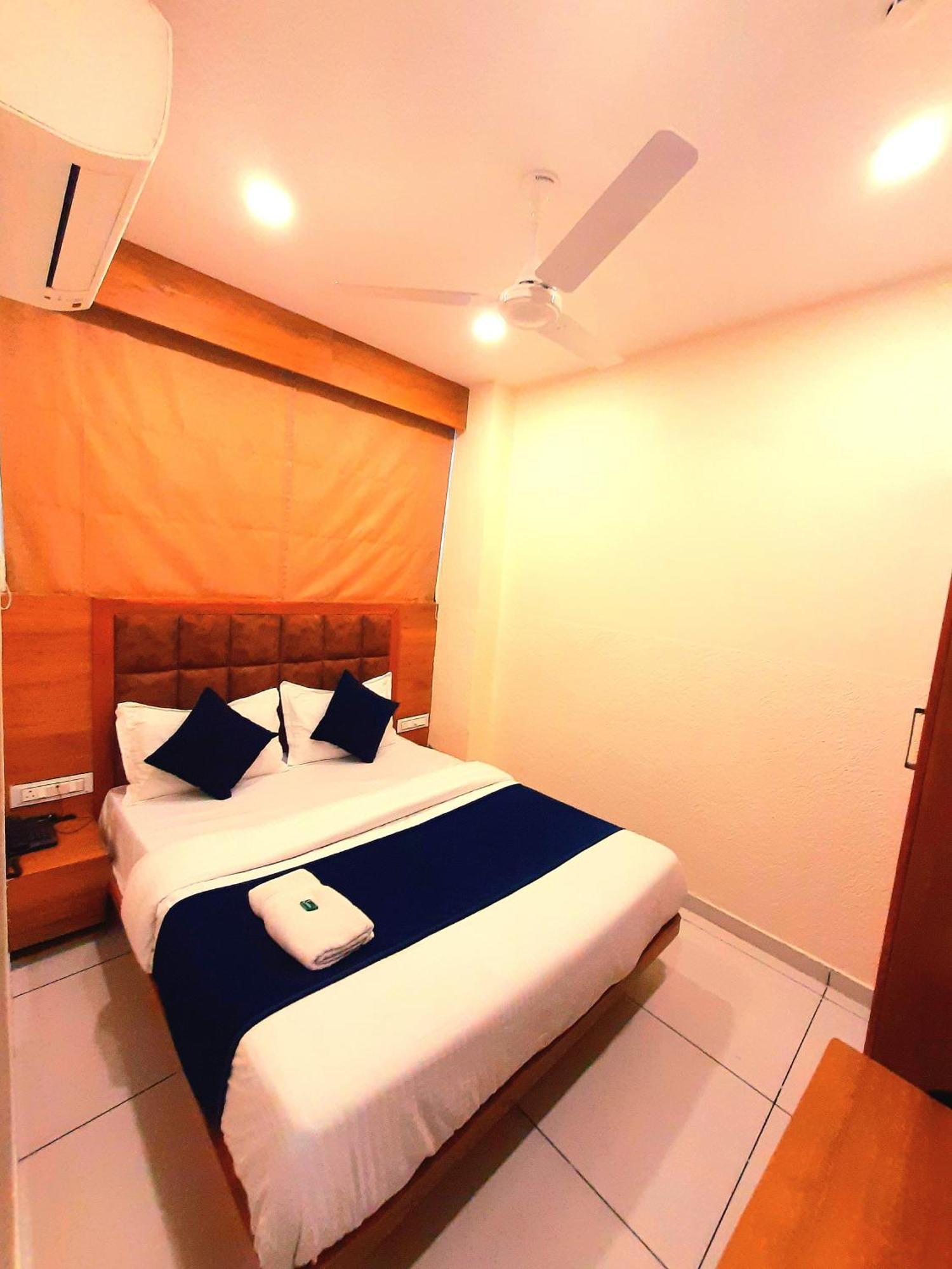 Hotel Suncity Ahmedabad Extérieur photo