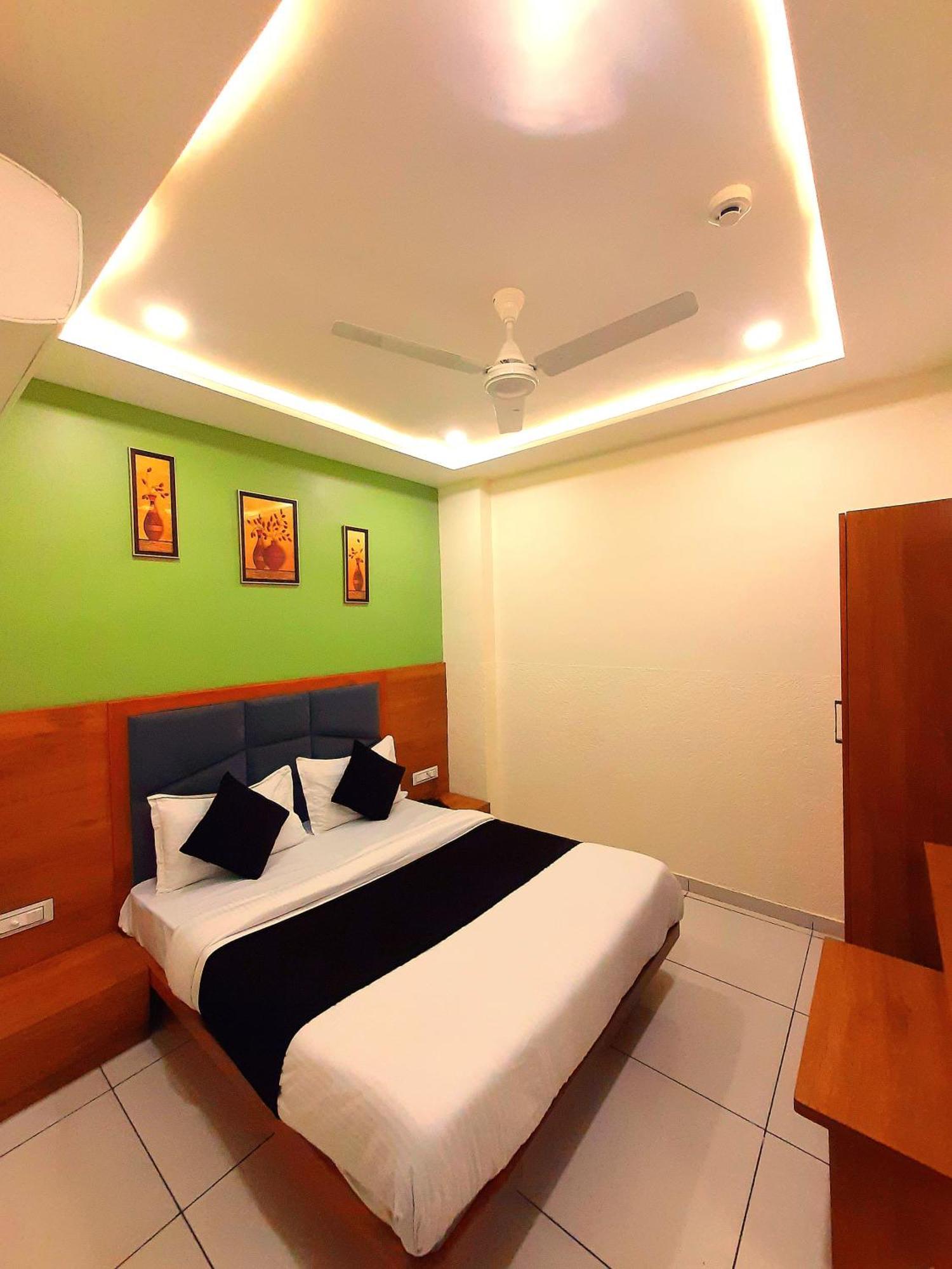 Hotel Suncity Ahmedabad Extérieur photo