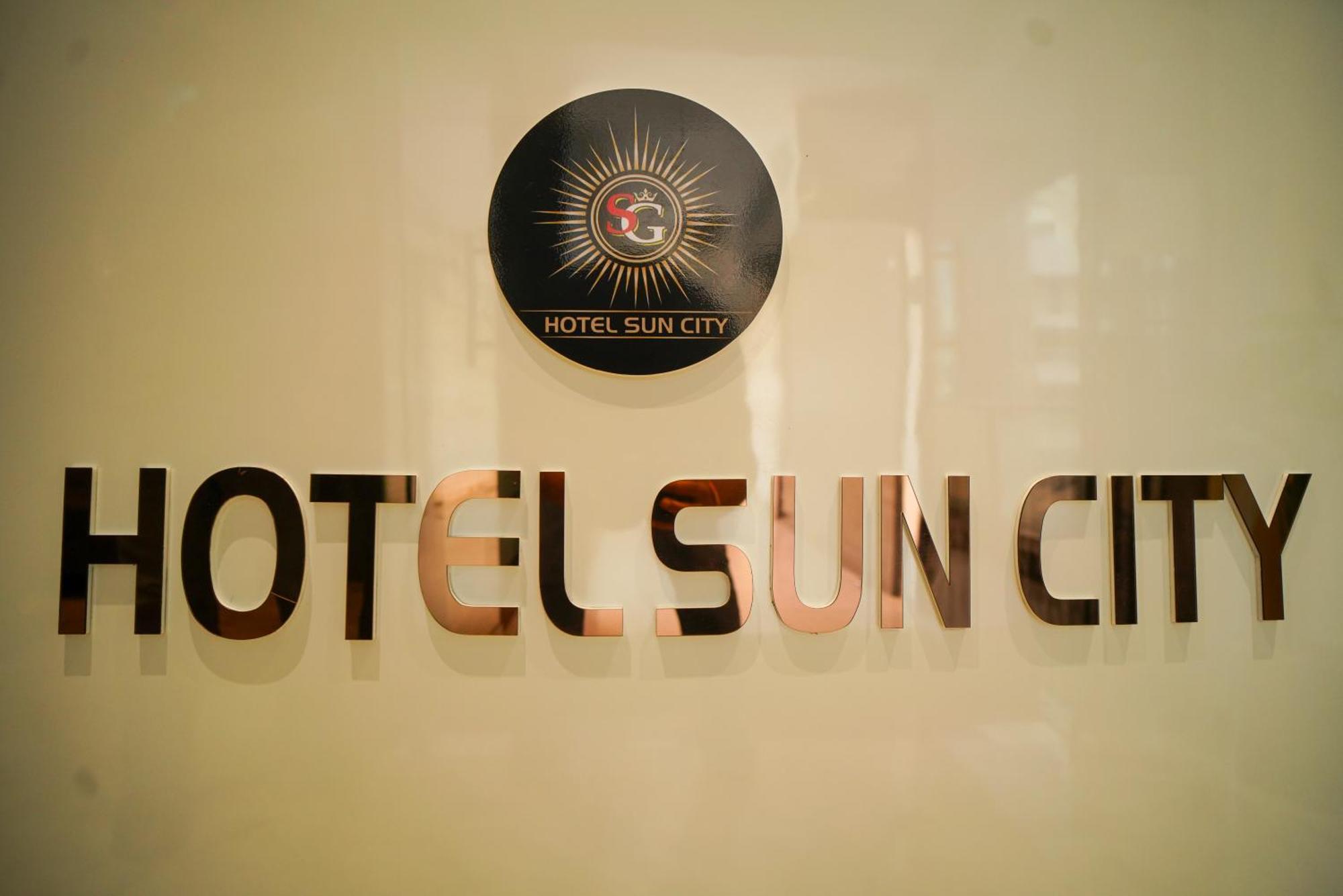 Hotel Suncity Ahmedabad Extérieur photo